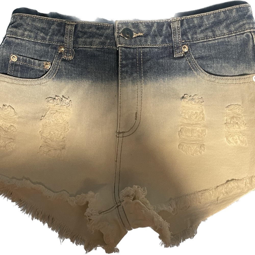 Shorts bleached